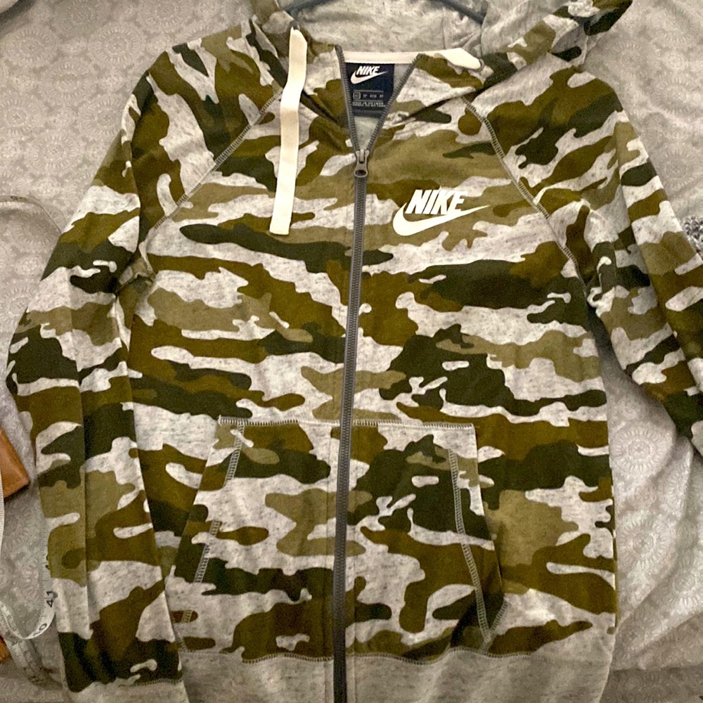 Camo Nike hoodie woman’s XS